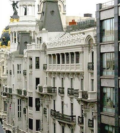 Hostal Delfina Мадрид Екстериор снимка